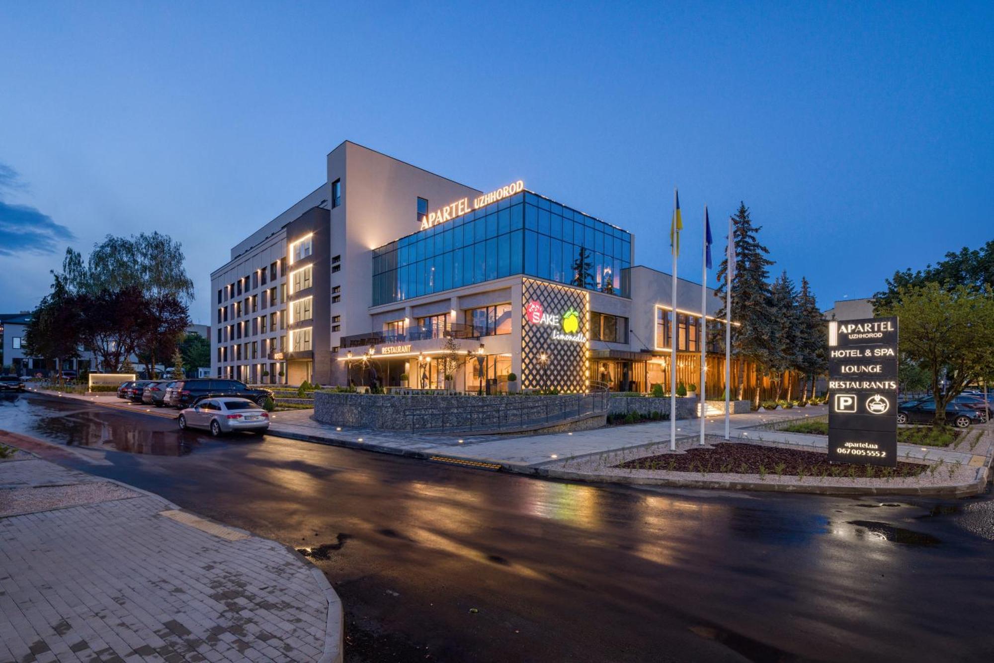 Apartel Uzhhorod Hotel Exterior foto