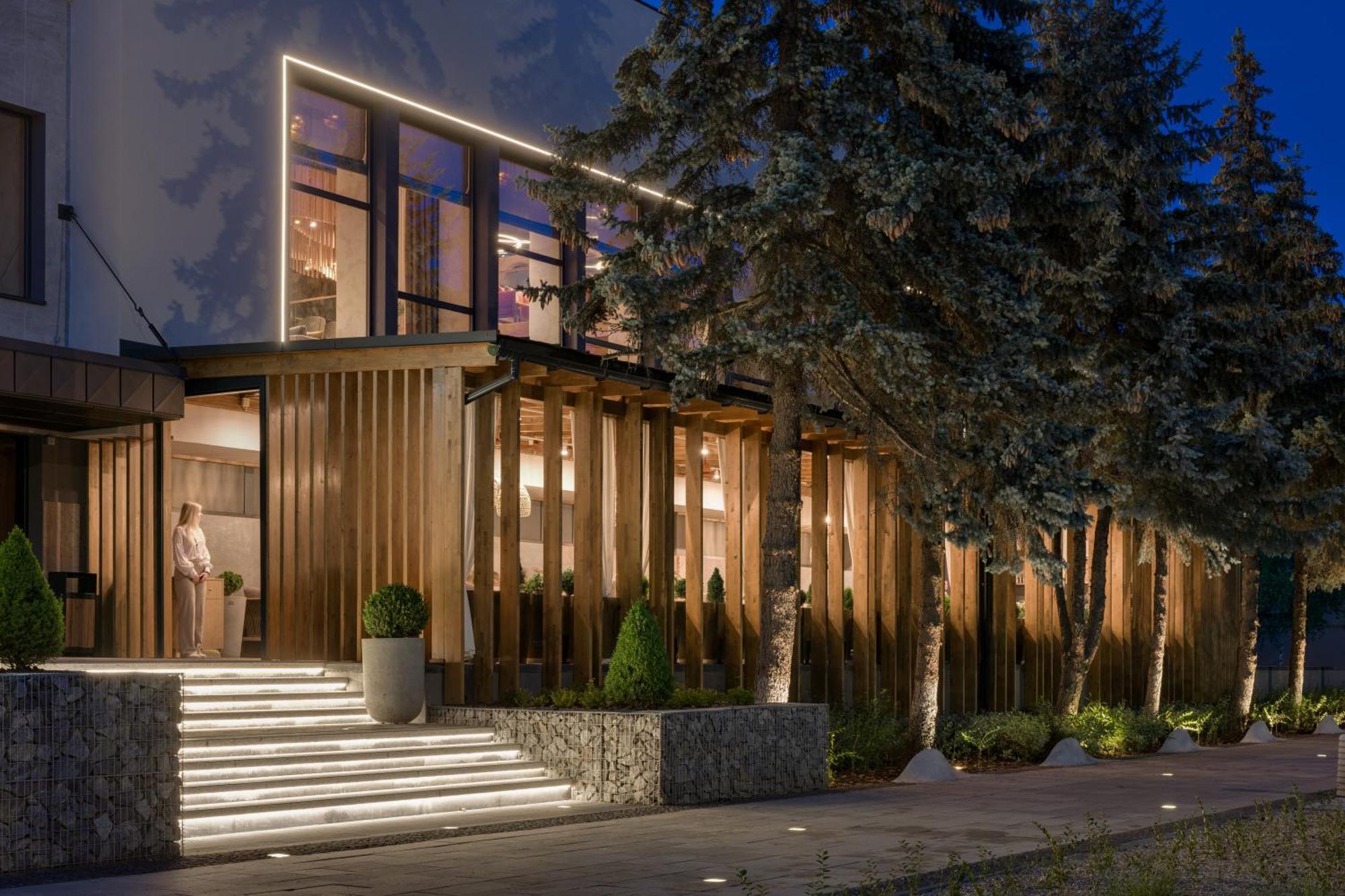 Apartel Uzhhorod Exterior foto